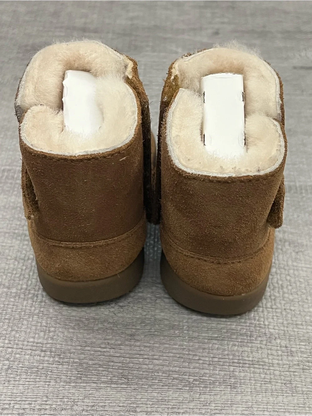 UGG Classic Brown Suede Sheepskin Lined Ankle Booties Slip On Logo Rubber